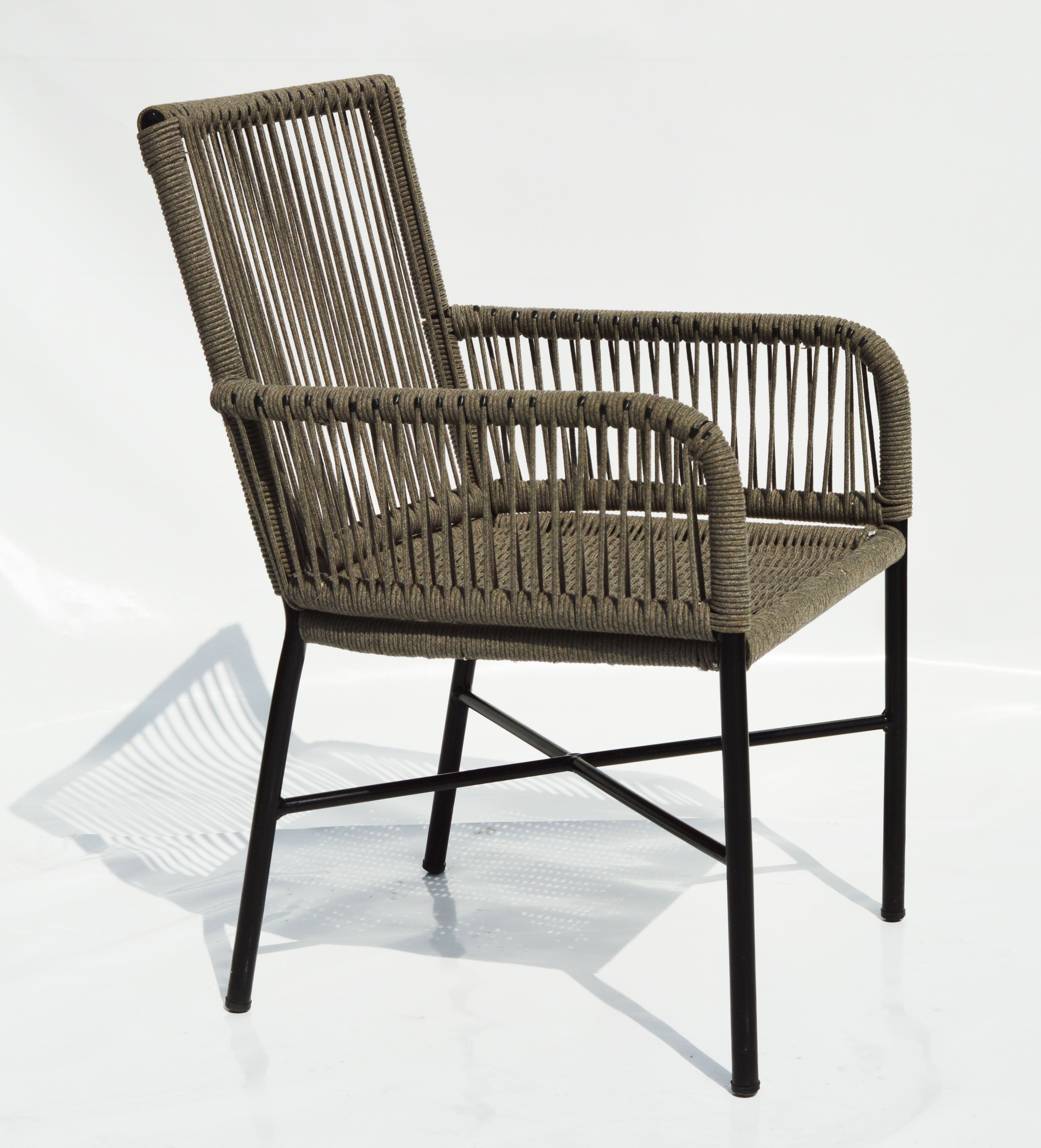 BRC-01 braided rope chair with aluminium frame – Baahir Outdoor U.A.E